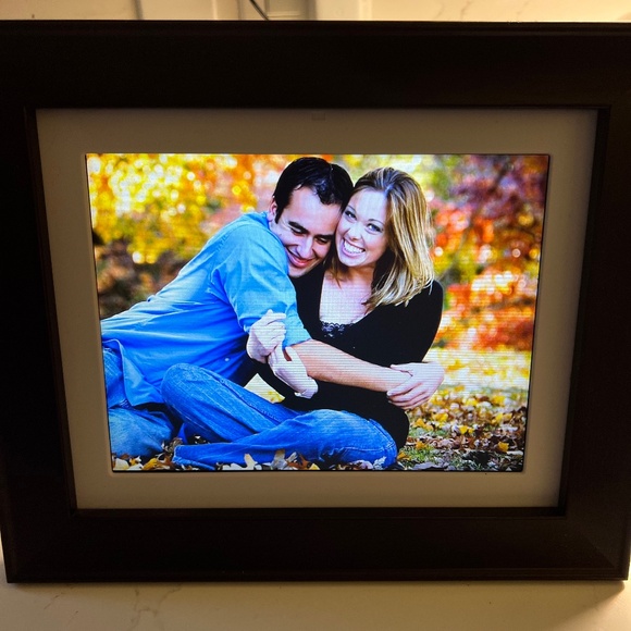COBY Digital Photo Frame - Picture 1 of 7